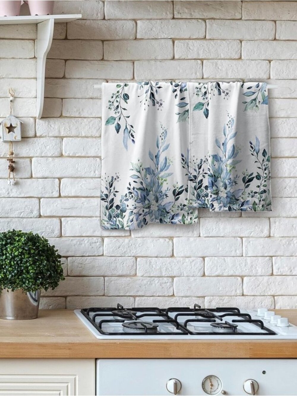 Set of 2 Blue Eucalyptus Hand Towels with Sage Leaves